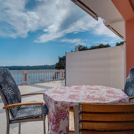 Apartments Villa Julija Mali Lošinj Exterior foto