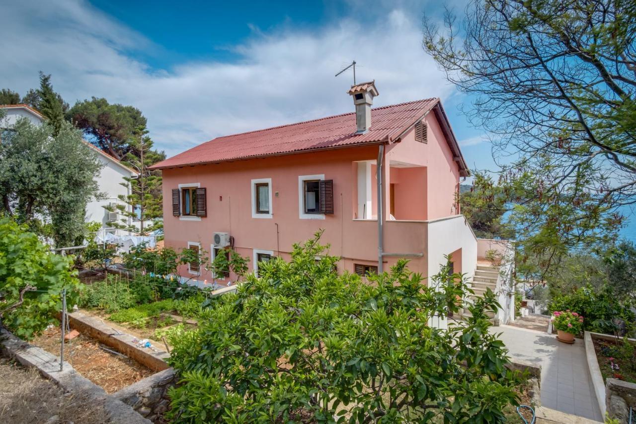 Apartments Villa Julija Mali Lošinj Exterior foto