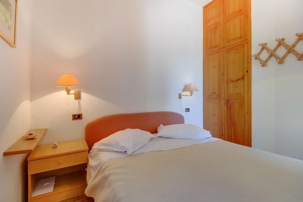 Apartments Villa Julija Mali Lošinj Quarto foto