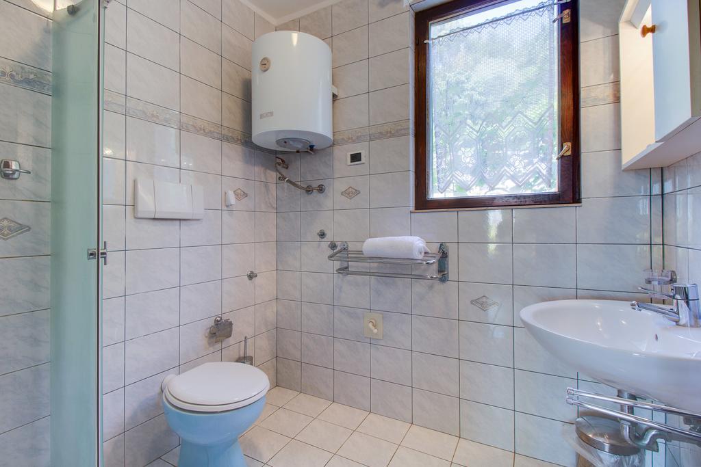 Apartments Villa Julija Mali Lošinj Quarto foto