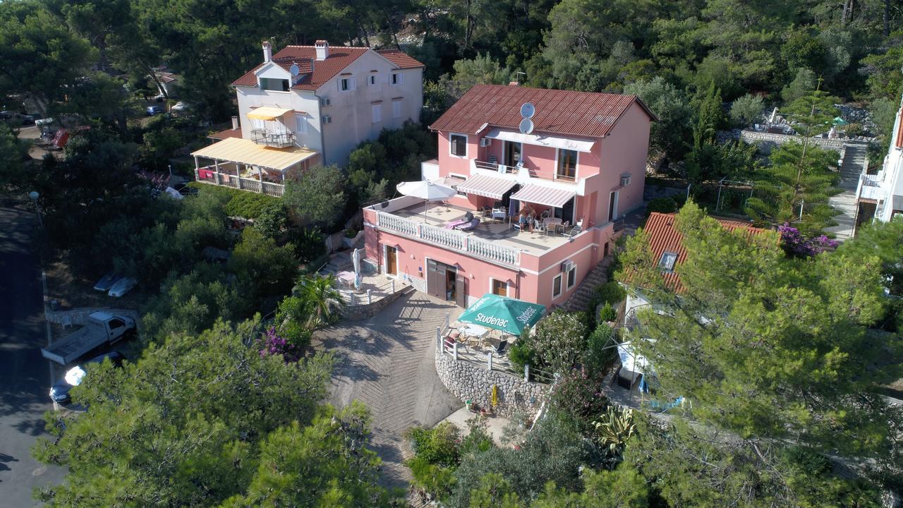 Apartments Villa Julija Mali Lošinj Exterior foto