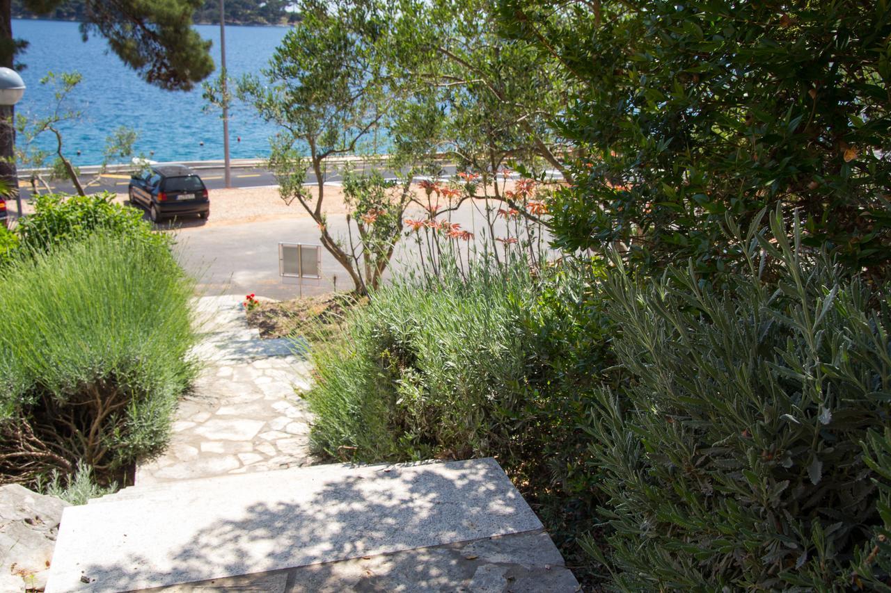 Apartments Villa Julija Mali Lošinj Exterior foto